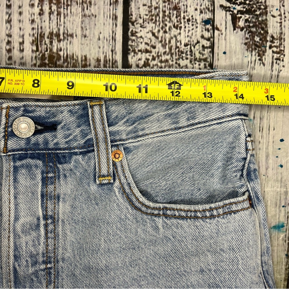 Levis Ribcage Straight Ankle Light Wash Button Fly Jeans Size 28 - Picture 7 of 15